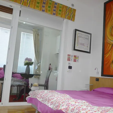 Ecohouse & Bioveg Cafe 3*